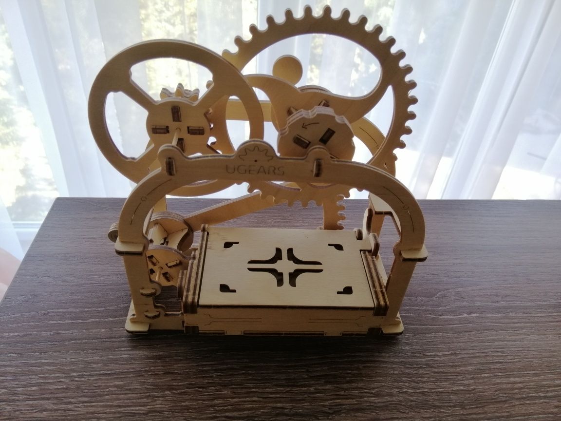 Механическая модель-шкатулка Ugears