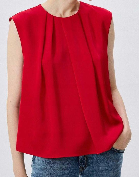 Bluzka czerwona bez rękawów