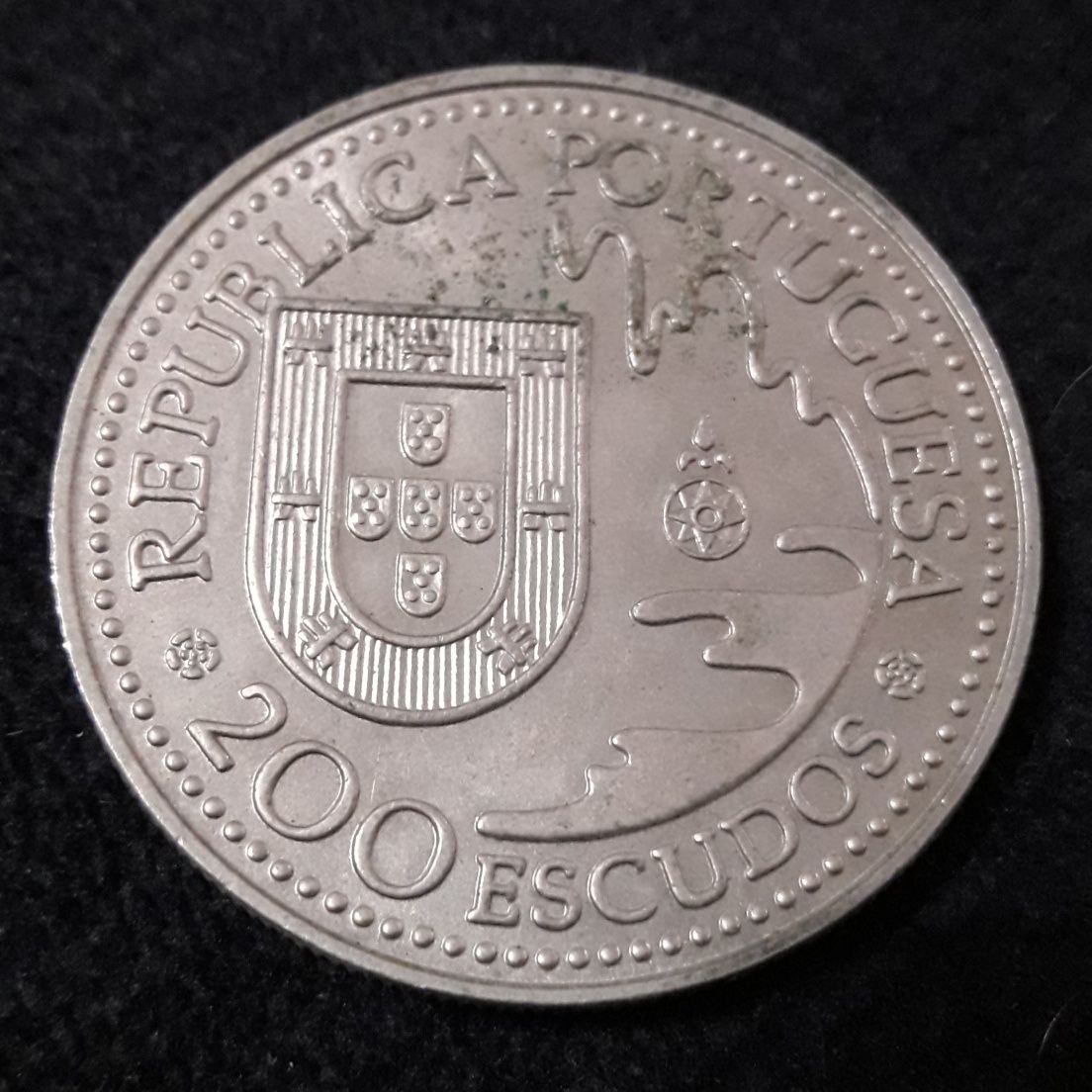 Portugal 200 escudos 1993