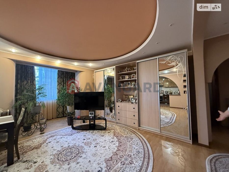 Трьохкімнатна квартира в самому центрі міста