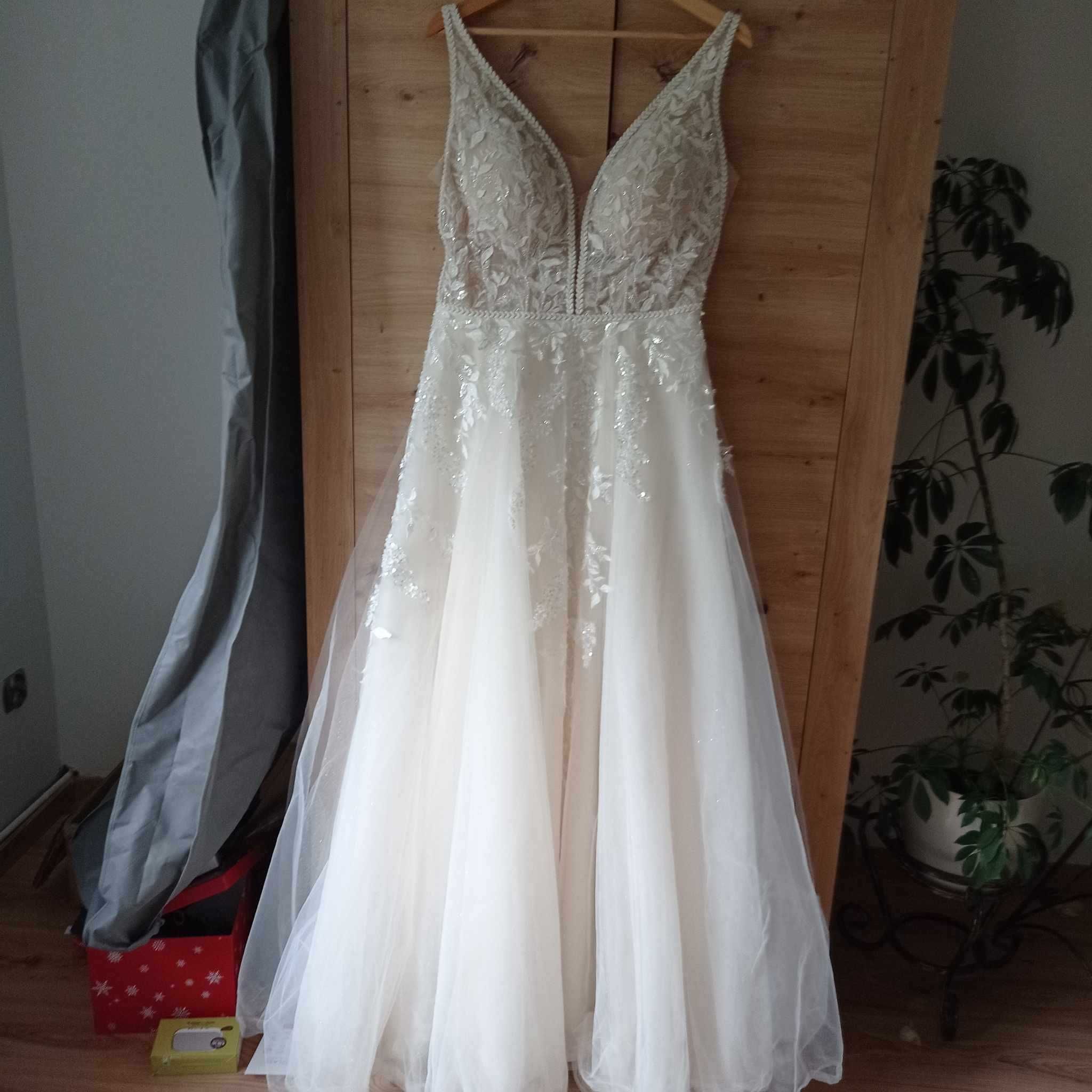 Suknia ślubna Żaklin rozmiar 42