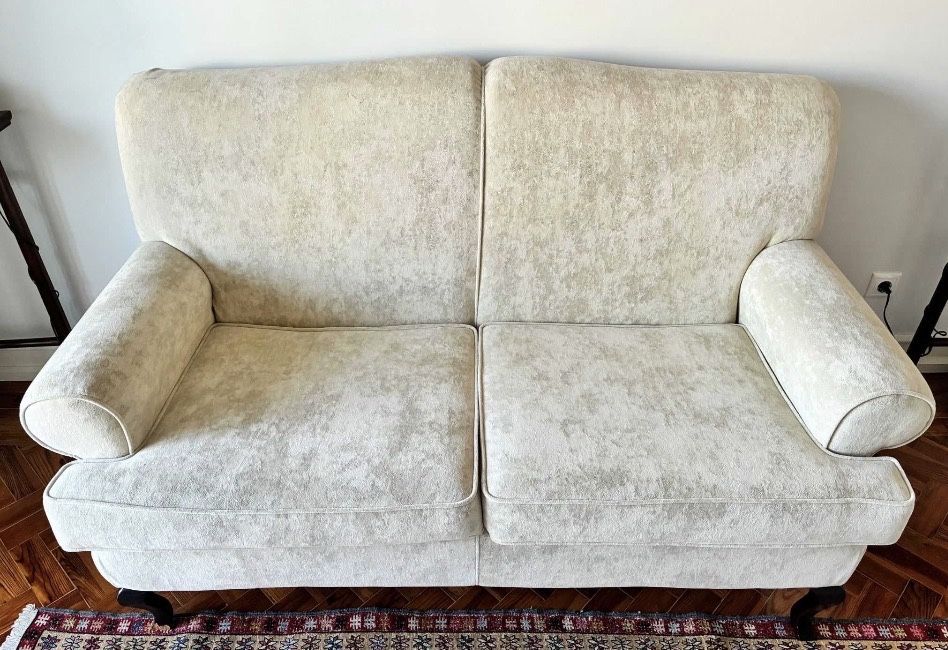 Sofa e poltrona feitos a medida e como novos