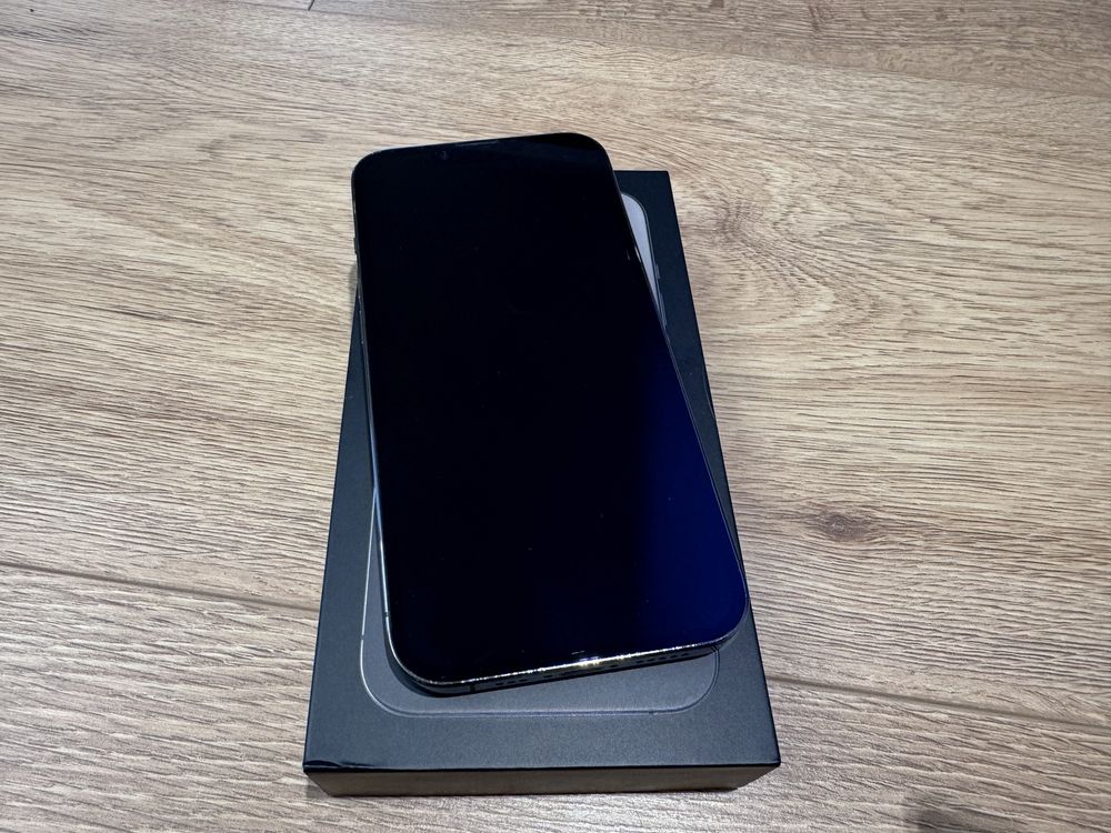 Idealny iPhone 13Pro 128GB Space Gray + dodatki | 83%