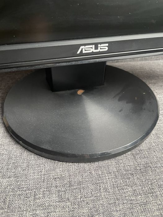 Monitor Asus.