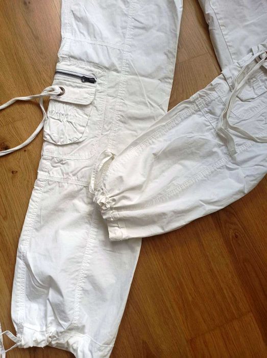 Spodnie damskie bojówki białe Rozmiar M/L *STAN BDB*