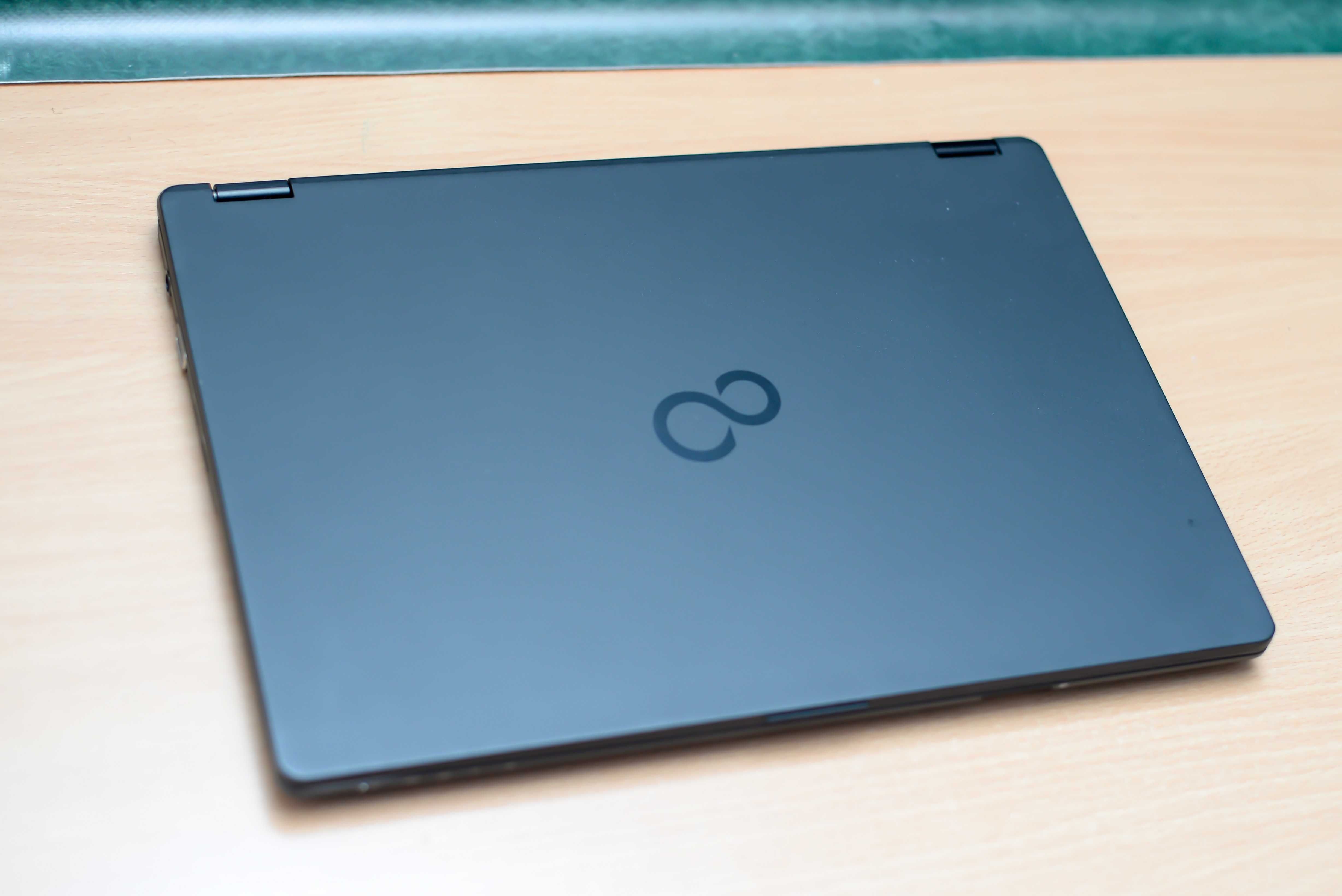 Ноутбук з Німеччини FUJITSU LIFEBOOK U748 Б/У