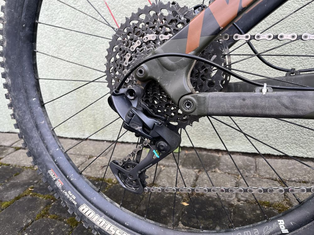 Rower MTB NS Bikes Snabb 130 plus 1, zawieszenie FOX