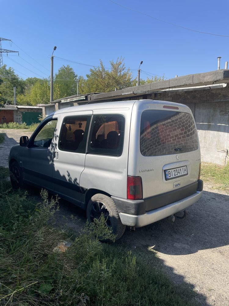 Продам Peugeot Partner 2,0 лизель
