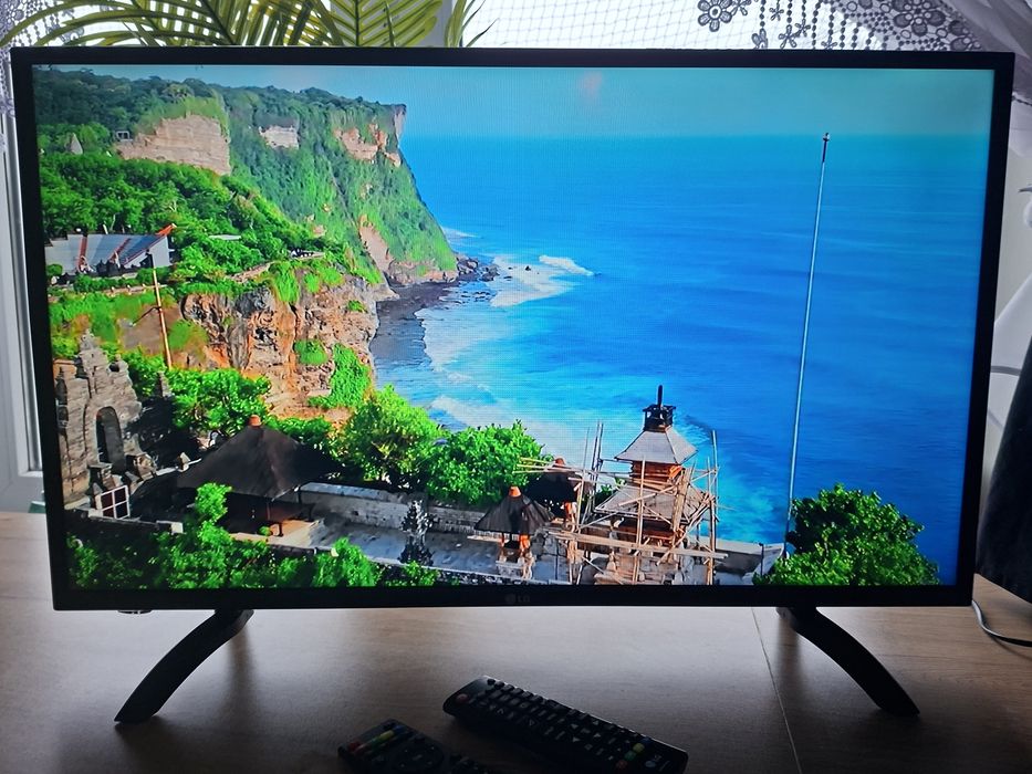 TV LED LG 32cale internet Smart tv