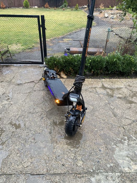 Продам електросамокат Kukirin G 2 master