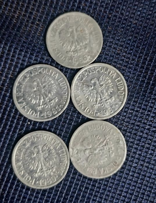 Moneta o nominale 10 groszy