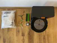 Робот пилосос iRobot Roomba j7+ (із базою самоочищення)