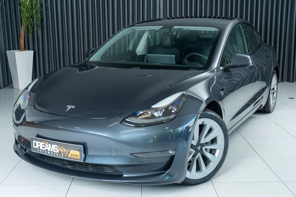 Tesla Model 3 Long Range AWD Dual Motor