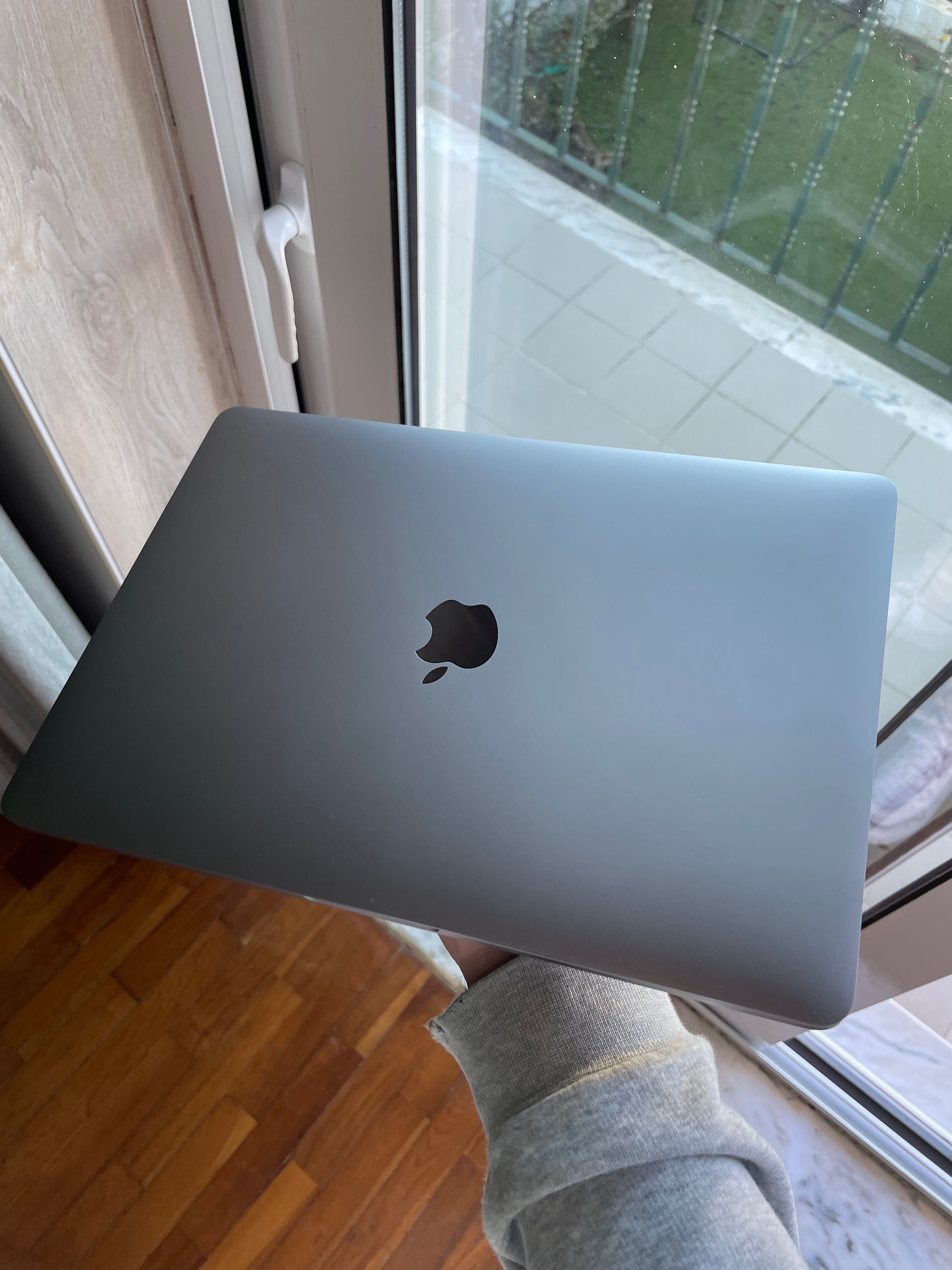 MacBook Pro 13'' (M1 | 8GB | 256GB)
