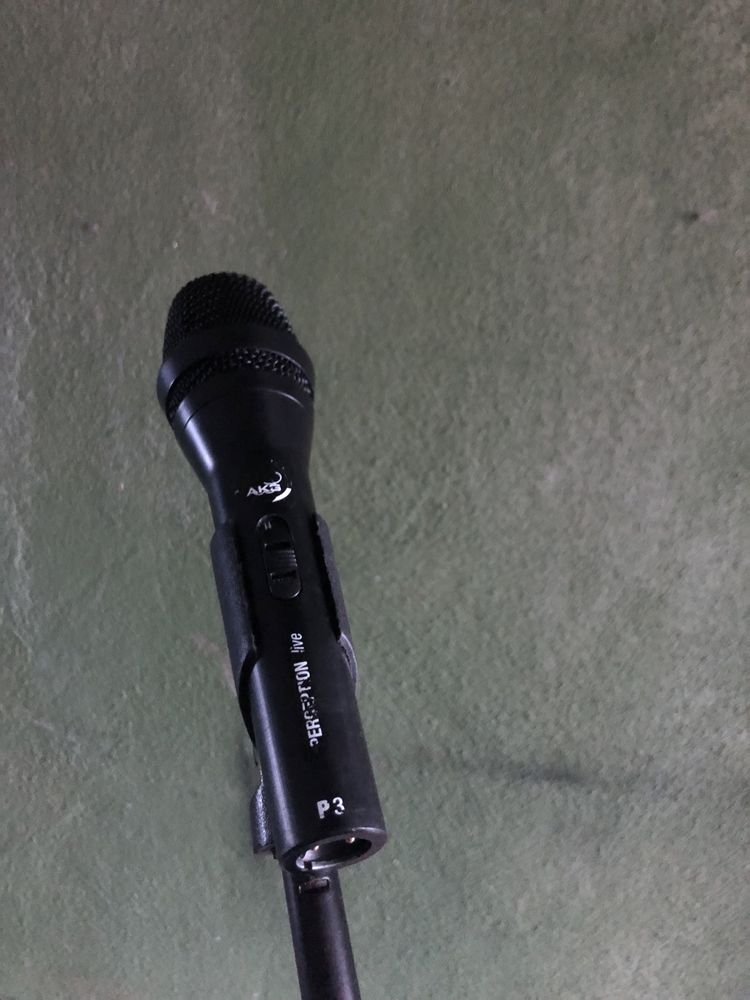 Microfone AKG Perception P3