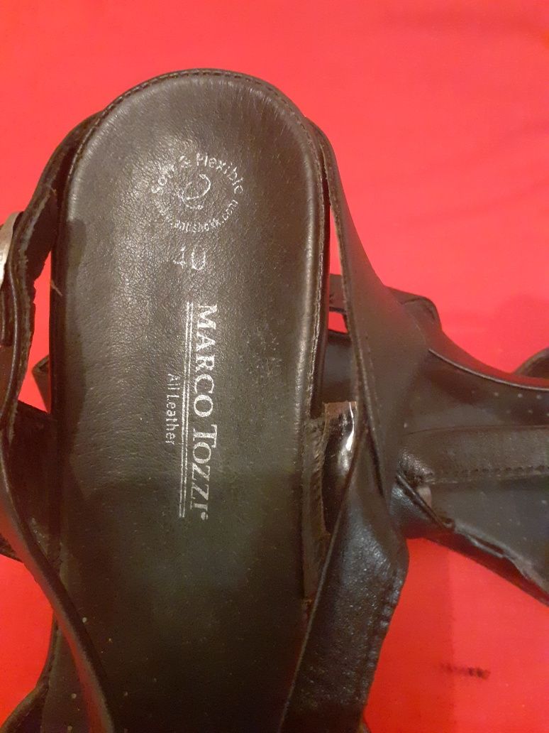Bardzo  wygodne  buty dla starszej  Pani