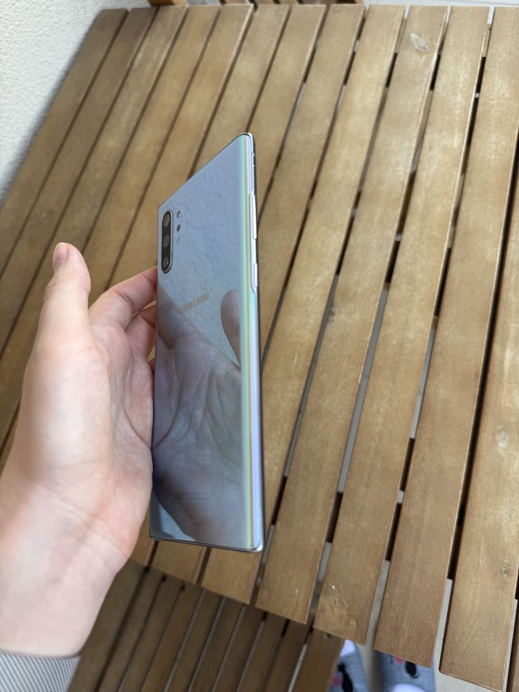 Samsung Galaxy Note 10 plus 256gb в ідеальному стані  + навушники