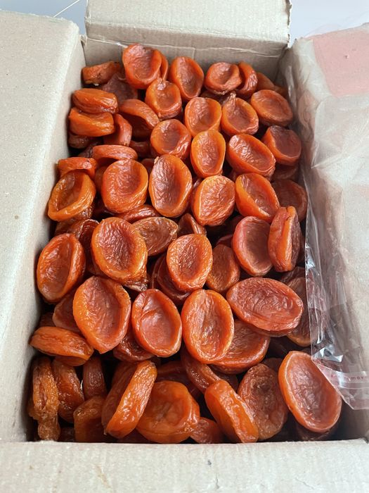 Курага лодочки узбецька натуральна. Сухофрукти, сушені абрикоси