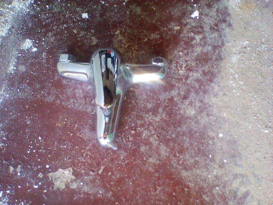 torneiras misturadoras de casa de banho