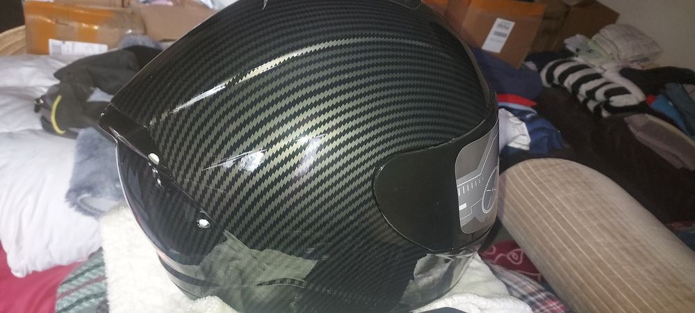 Capacete de moto em carbono