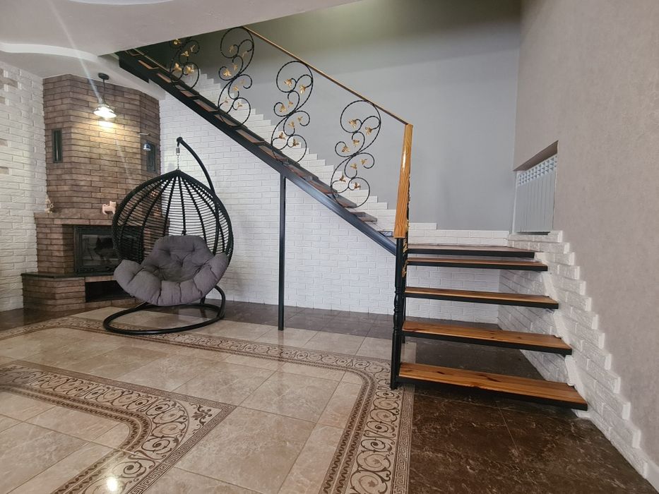 Продаю дом с гаражом. 146кв.м. улица Южная