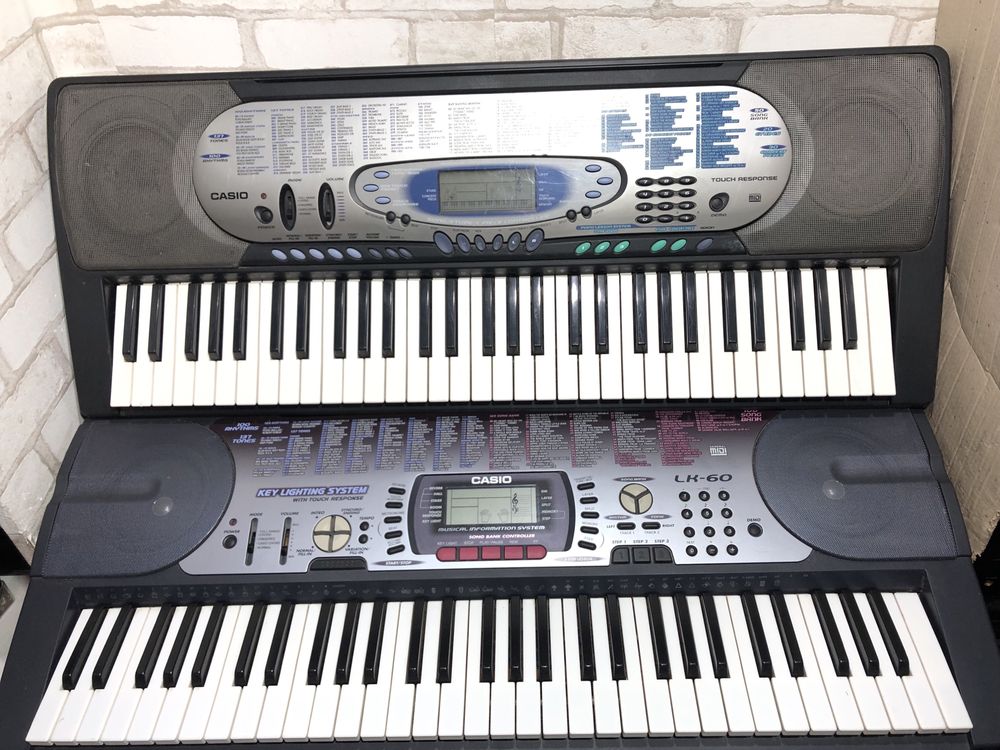 Синтезатор Casio CTK-571/LK-60  б/у з Німеччини