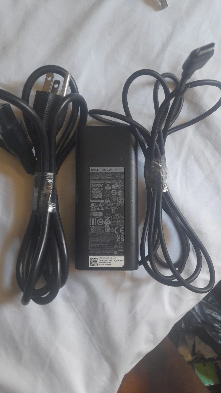 Vendo carregador original da Dell de 65W.