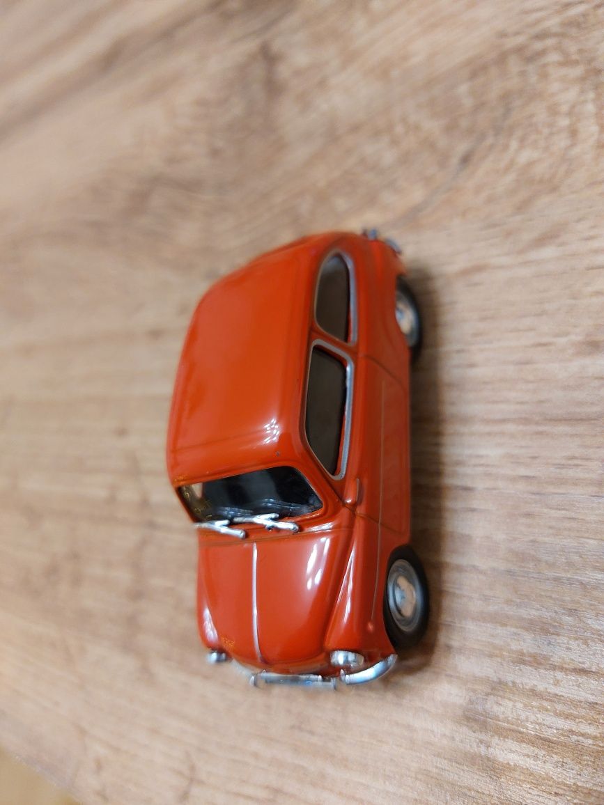 Auto kolekcjonerskie zastava 750