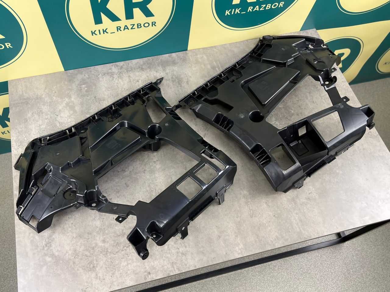 Кріплення заднього бампера BMW 3 (G20) 51127427967 / 51127427968