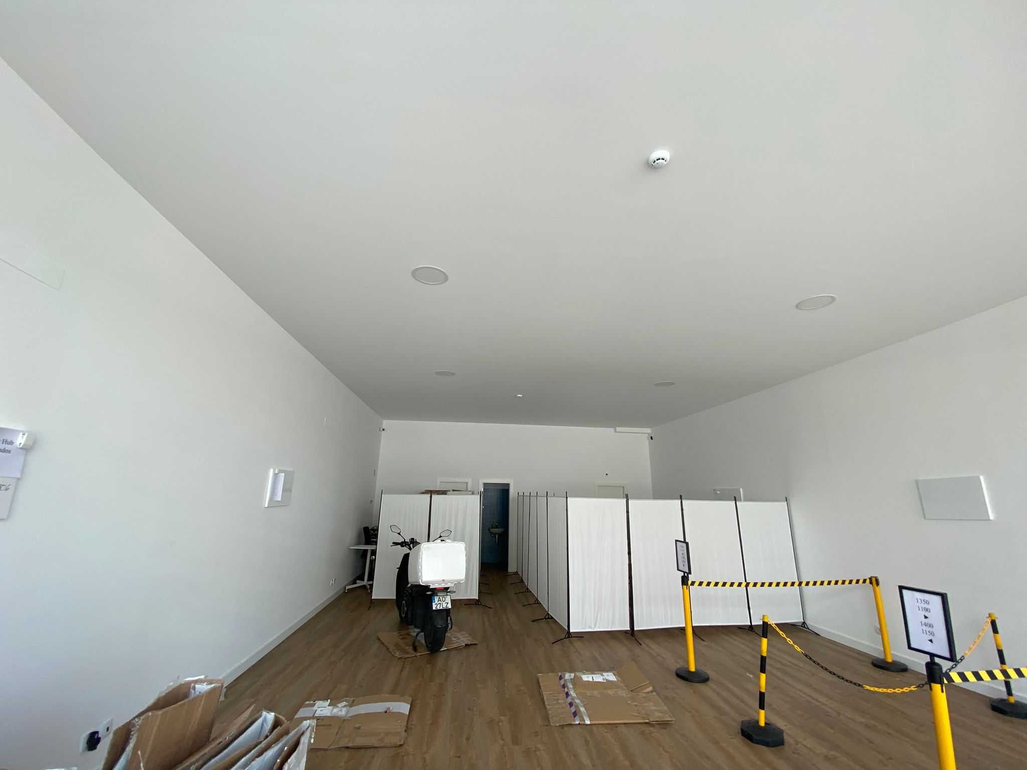 Sala Comercial / Espaço Versátil – disponível à tarde/noite
