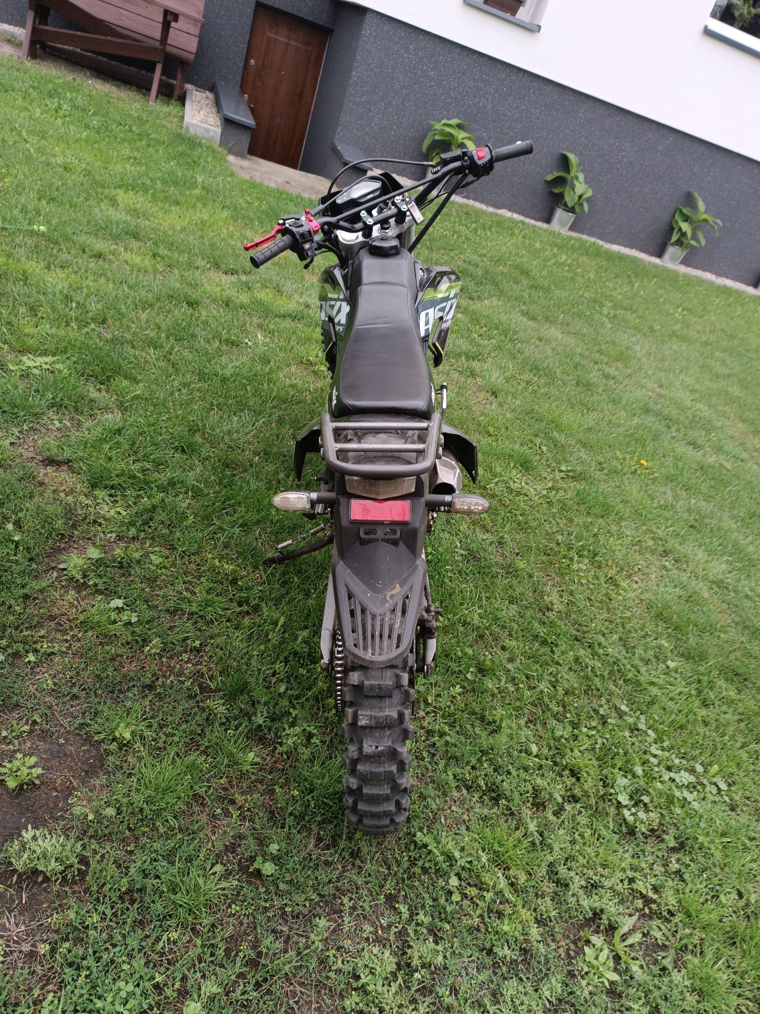 Enduro/Cross Asix Defender 250cc xb-83