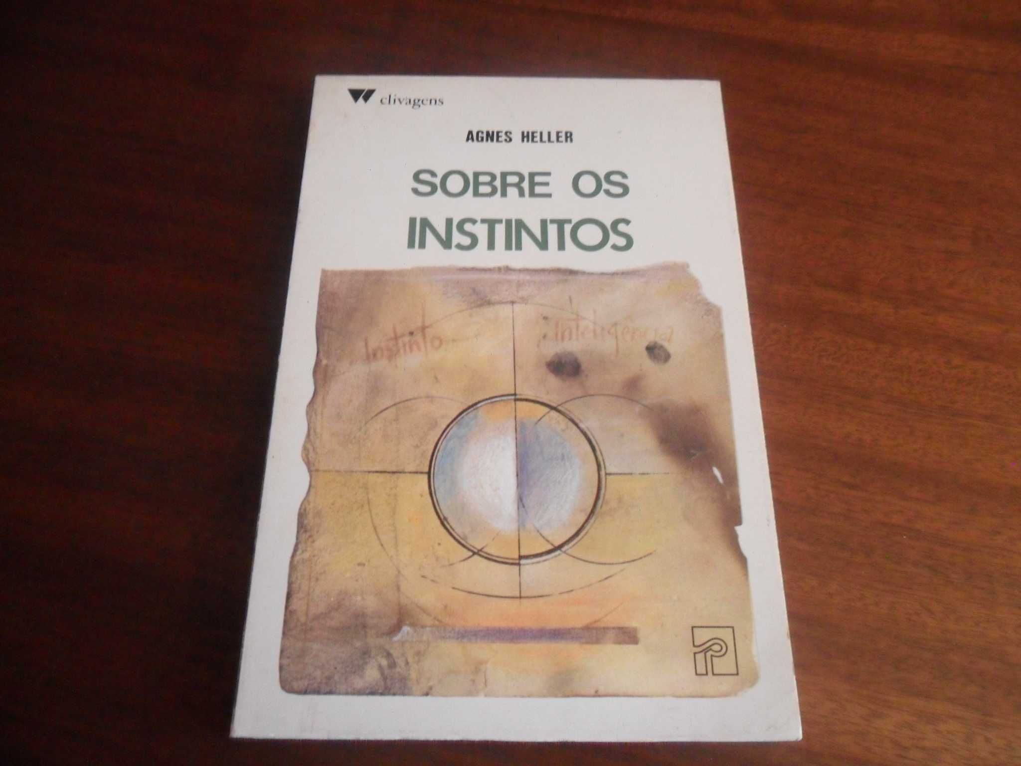 "Sobre os Instintos" de Agnes Heller - 1ª Edição de 1983