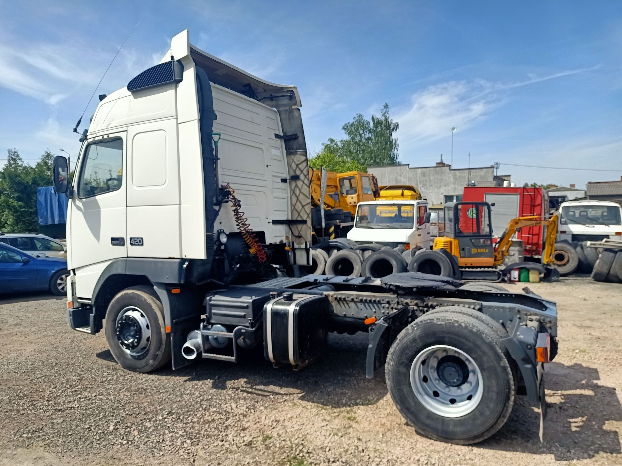 VOLVO FH 12 standard 2001 rok 420 km