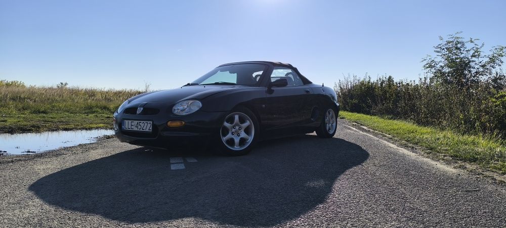 MG MGF rok 1999 1.8
