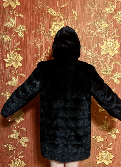 Шуба з дикої норки AOXUEFUR в ідеальному стані!