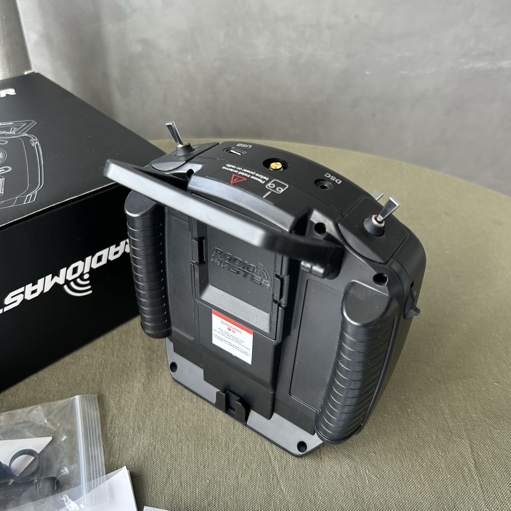 Radiomaster TX12 MK2 ELRS пульт новий стан 5/5
