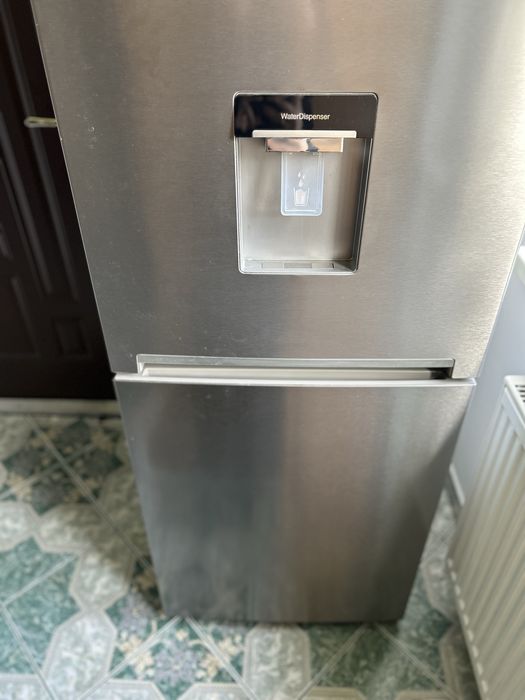 Lodówka beko dystrybutor wody