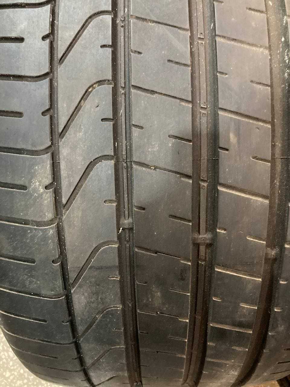 Літня шина Pirelli Pzero 295/30 R20 101Y N0