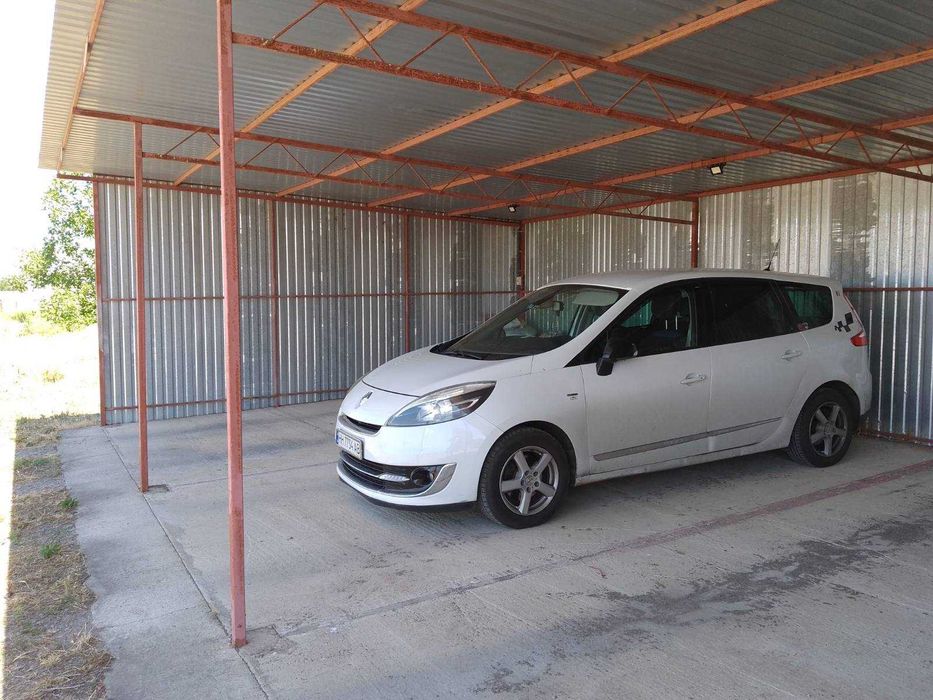 Стоянка крытая на пос.Котовского ул.Бочарова.