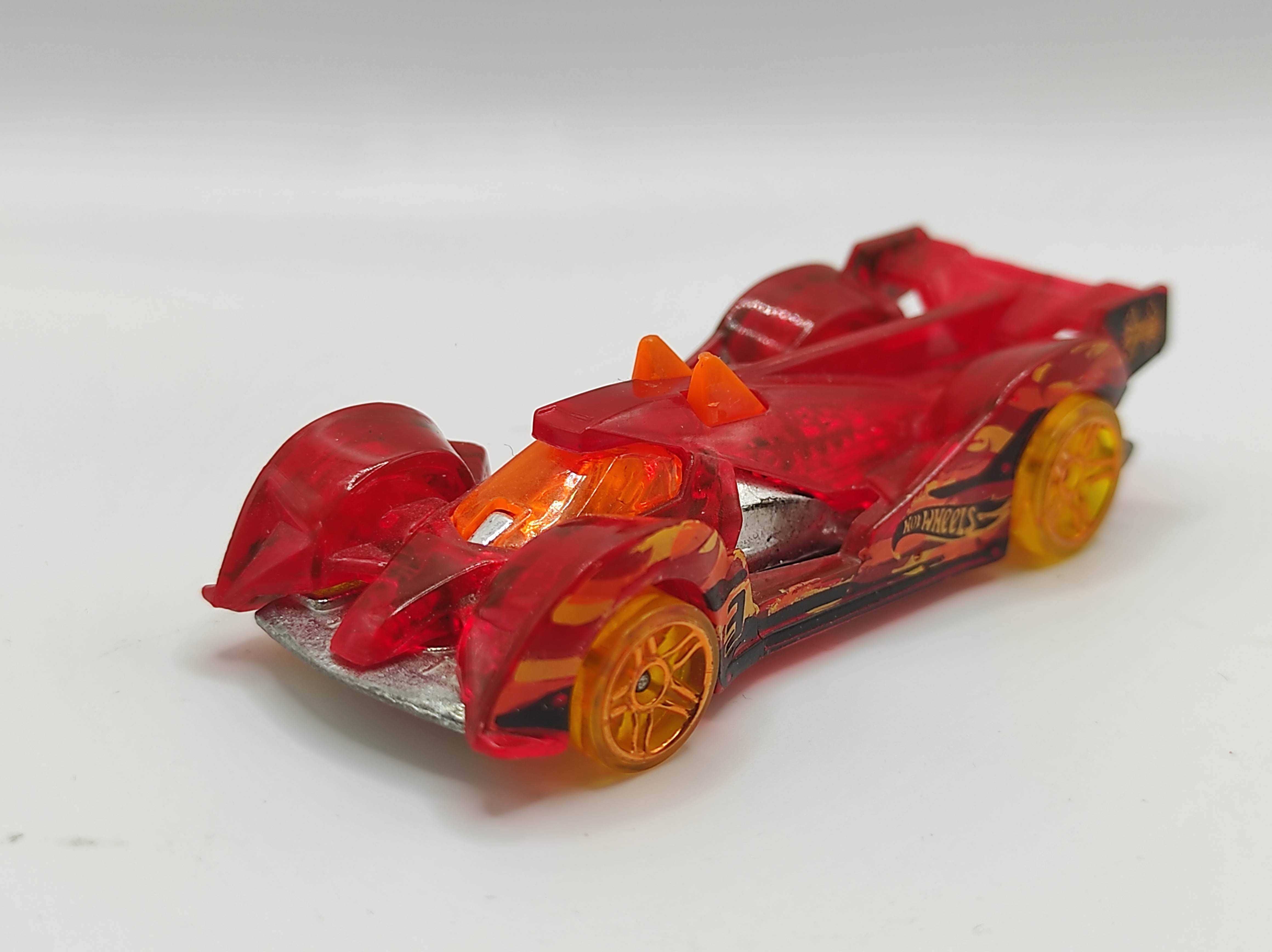 Samochodzik resorak Hot Wheels Hi-Tech Missile #46