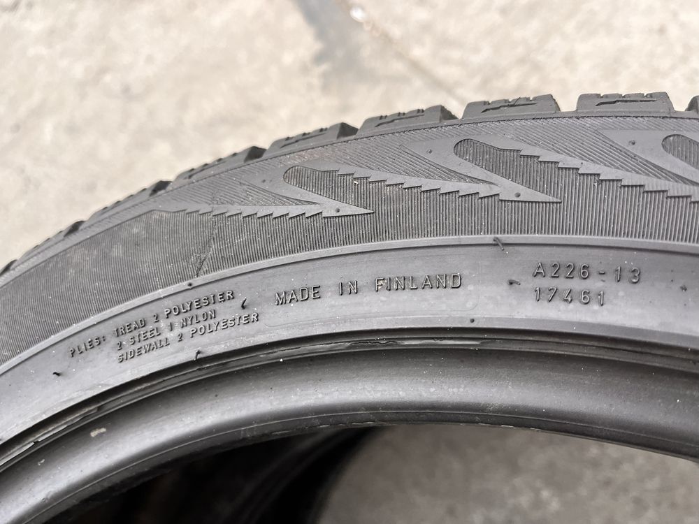 Шини 255/40 R19 Nokian Hakkapeliitta R резина бу зима