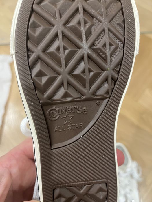 Converse białe 33,5 nowe. Dlugosc wkladki 23,5 cm