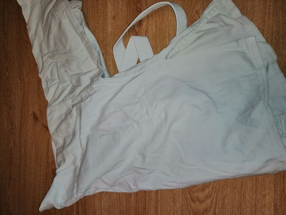 Кимано карате
 Обмен и возврат нет.
Приват