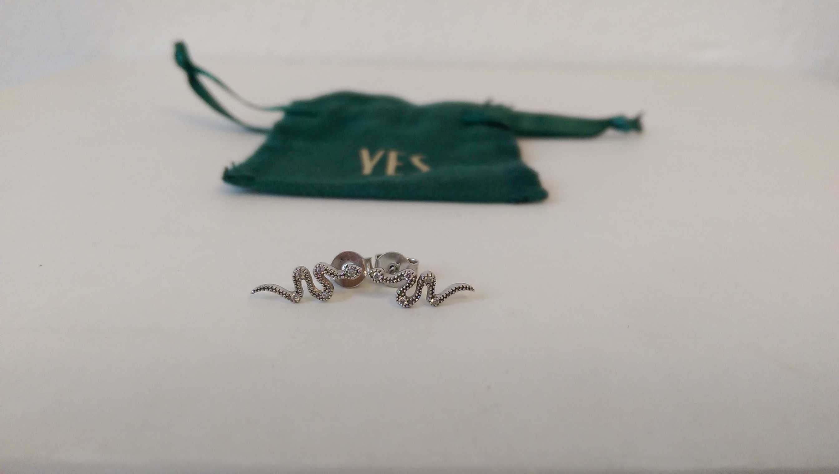 Srebrne kolczyki węże z cyrkoniami YES srebro 925