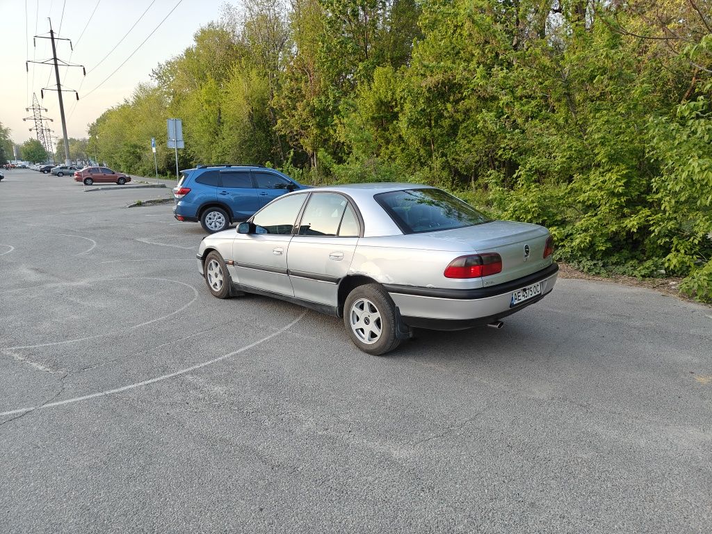 Opel Omega B 2,0