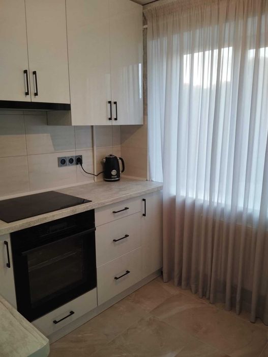 Продам 3-х кімнатну квартиру