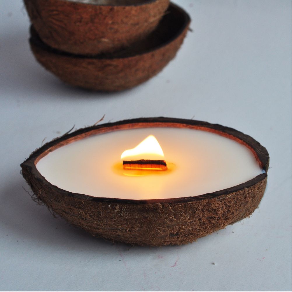 Свеча в кокосовой скарлупе
