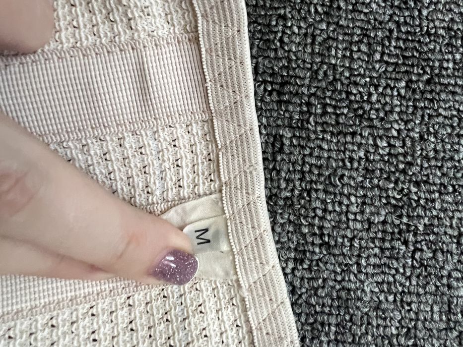 Ортопедический корсет для позвоночника с металическими пластинами