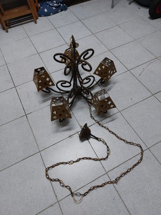 Candeeiro de tecto ferro