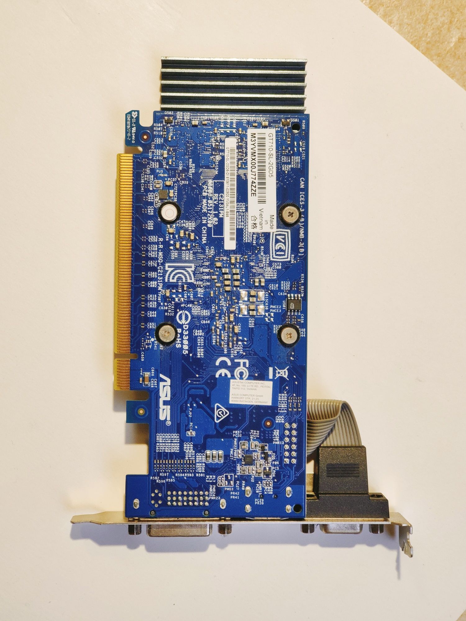 Gráfica GeForce GT 710 impecável